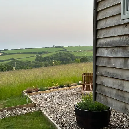 Private And Peaceful In A Luxury Shepherds Hut Near Truro